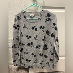 Thin Grey and Black Sweater from Loft Size XL